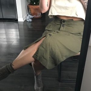 Patio Button-Front Midi Skirt in Hunter Green